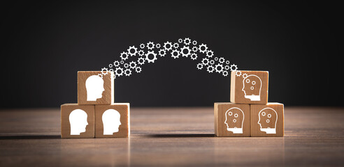 你爱的不是我,你心里还藏着谁,你爱的不是我,是否是我错了,是什么歌里的？